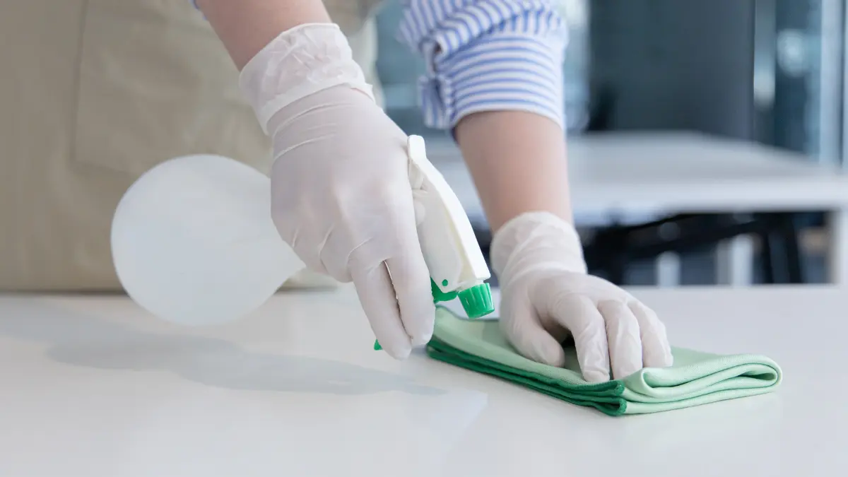 Aprenda como usar querosene na limpeza doméstica
