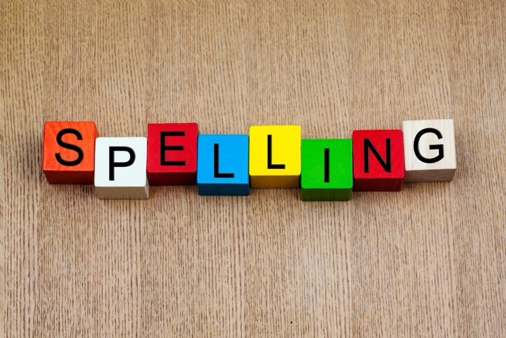 Nove simpatias para recuperar amizades rapidamente 1 Cubos com a palavra "spelling"
