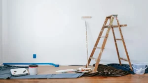 Pintura preventiva: quando repintar a casa para proteger paredes e fachadas