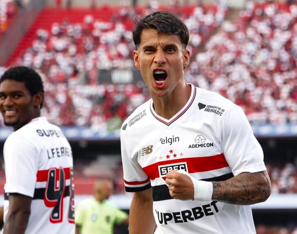 s o paulo atropela cruzeiro com hat trick de ferre 1775355002 1