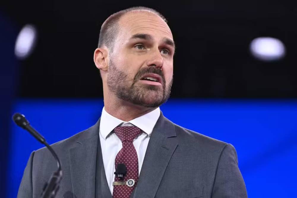 STF interroga Eduardo Bolsonaro por coação STF interroga Eduardo Bolsonaro por coação