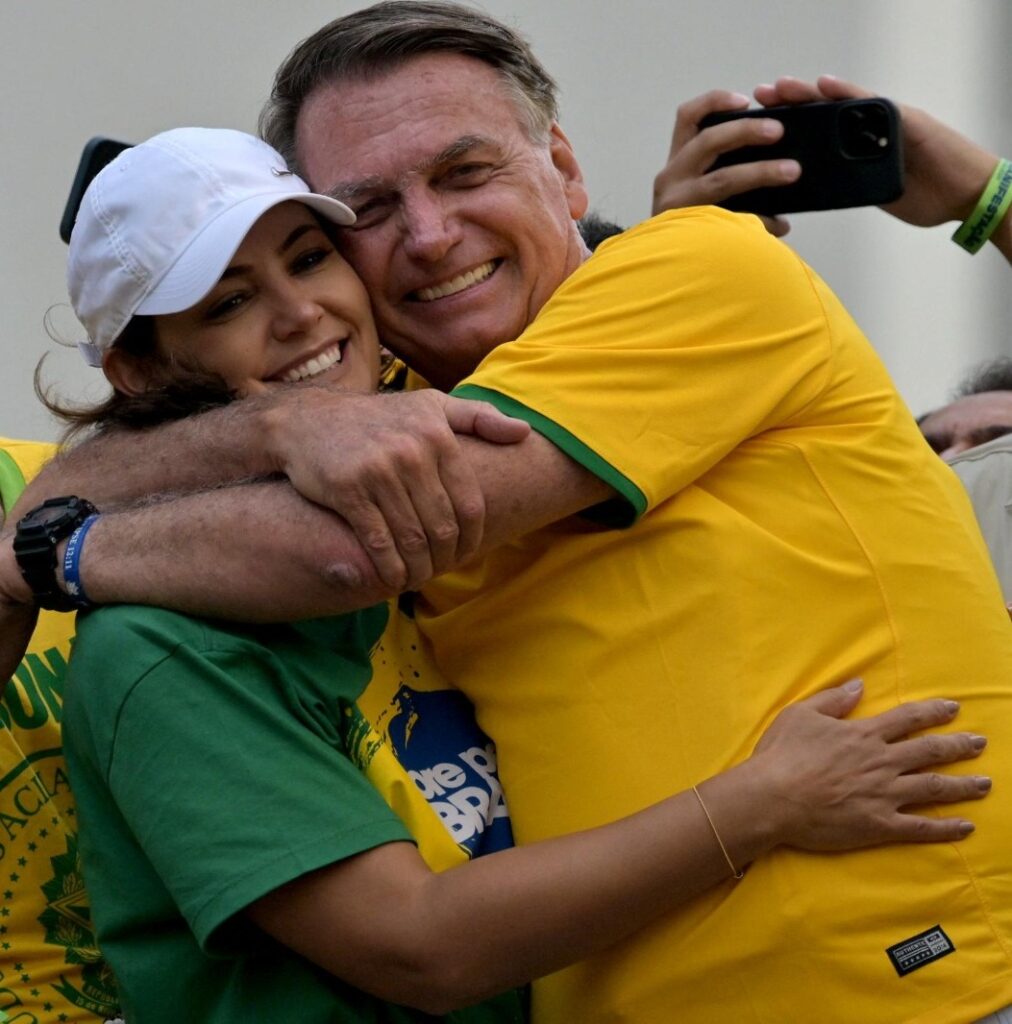 Michelle Bolsonaro: Talvez não tenha quem cuide de mim assim