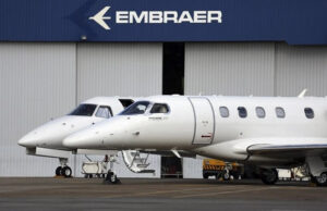 Embraer e FAB firmam contrato de suporte ao KC-390