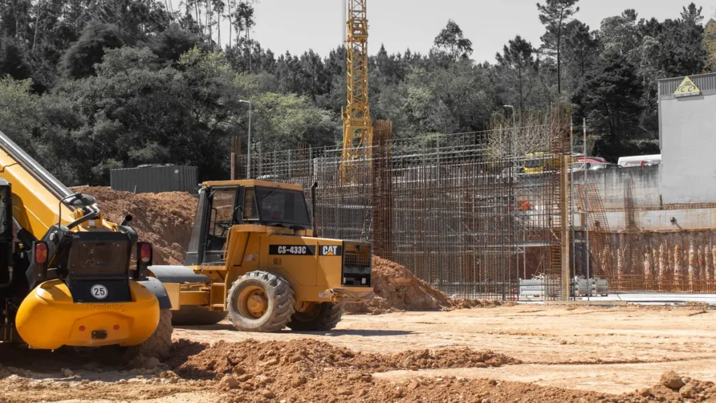 Aluguel de Máquinas para Obra em Belo Horizonte: Como Escolher a Locadora Certa