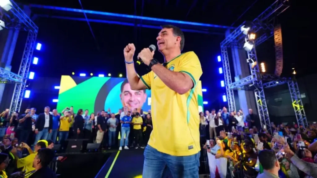 Flávio anuncia vice da chapa presidencial nesta quarta-feira