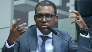 Diretor do BC relata à PF receio de vazamentos na liquidação do Master